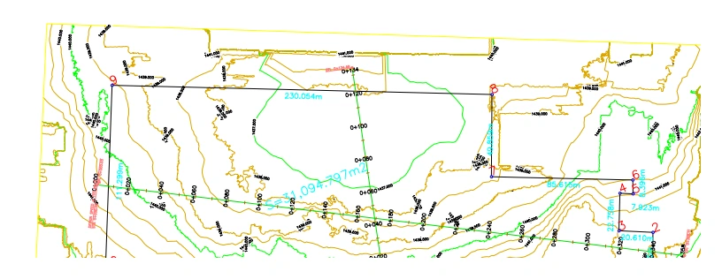 Topografía a mayor escala: vista parcial de un plano real, sin datos de identificación.